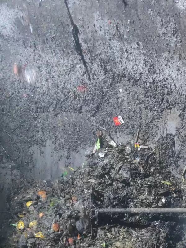 滨湖污水池清理